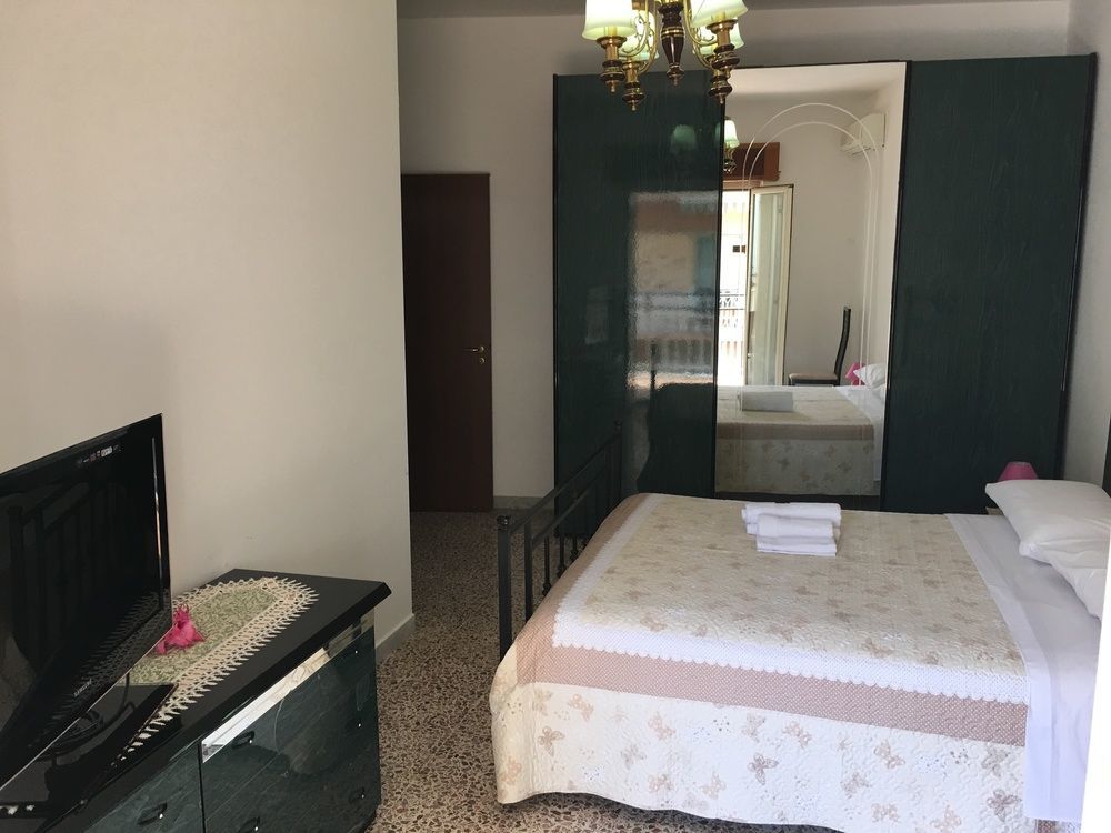 B&B Magna Grecia Crotone Exteriör bild
